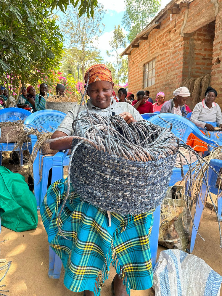 Wäschekorb DENIM für Aufbewahrung - mikono.africa Jacken aus Kenia bunte Bomberjacke Partyjacke faire sozial nachhaltig designed in Kenia