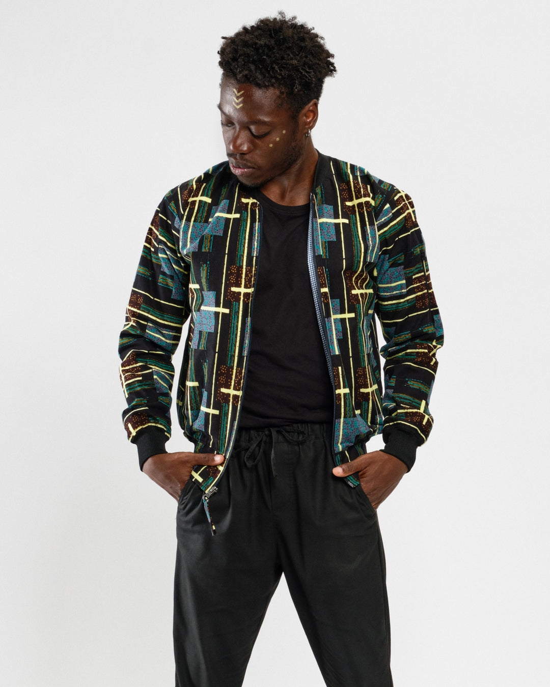Wendejacke ‚Mistari‘ für 99 € - mikono.africa Jacken aus Kenia bunte Bomberjacke Partyjacke faire sozial nachhaltig designed in Kenia