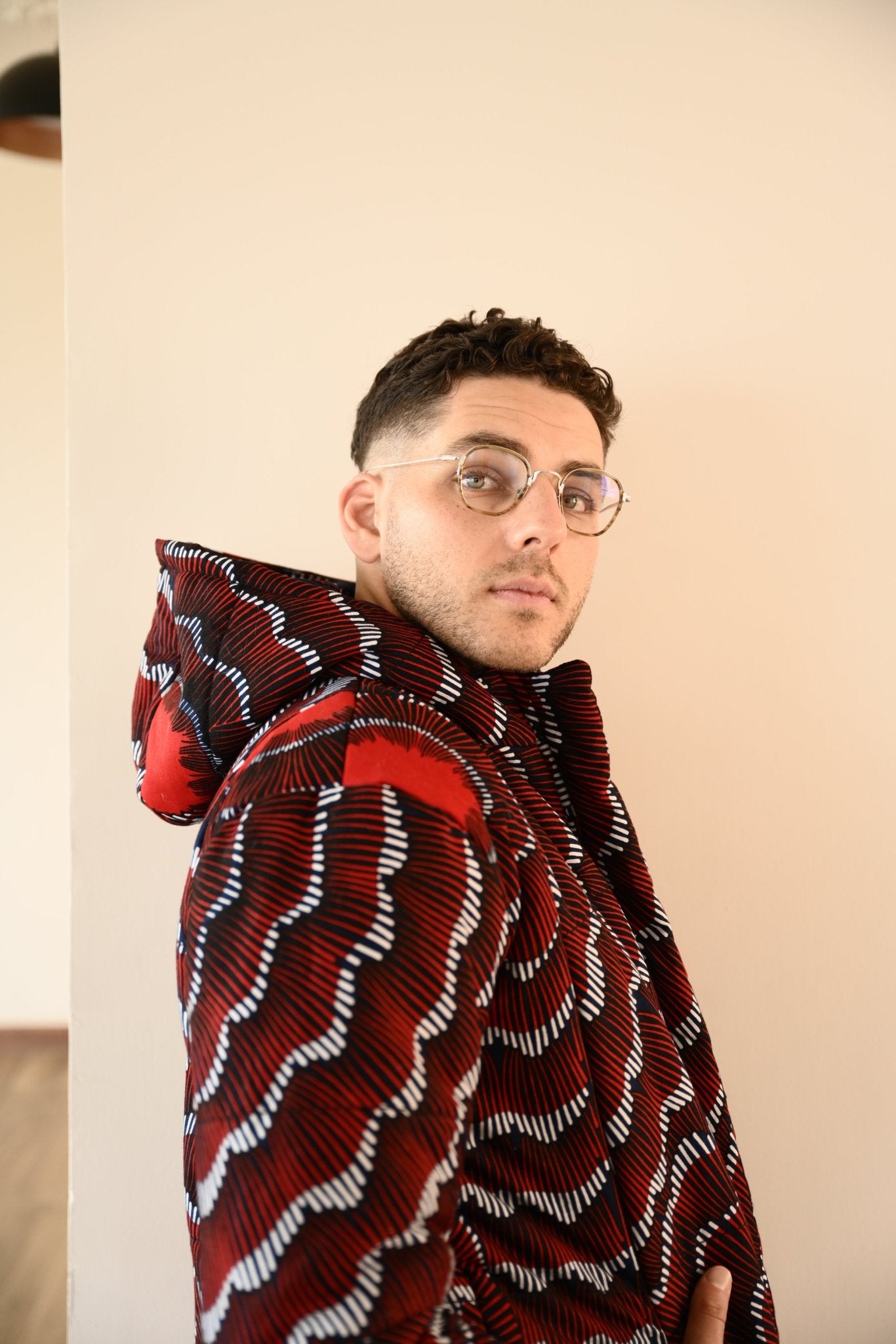 Wintermantel ‚Laini‘ - mikono.africa Jacken aus Kenia bunte Bomberjacke Partyjacke faire sozial nachhaltig designed in Kenia