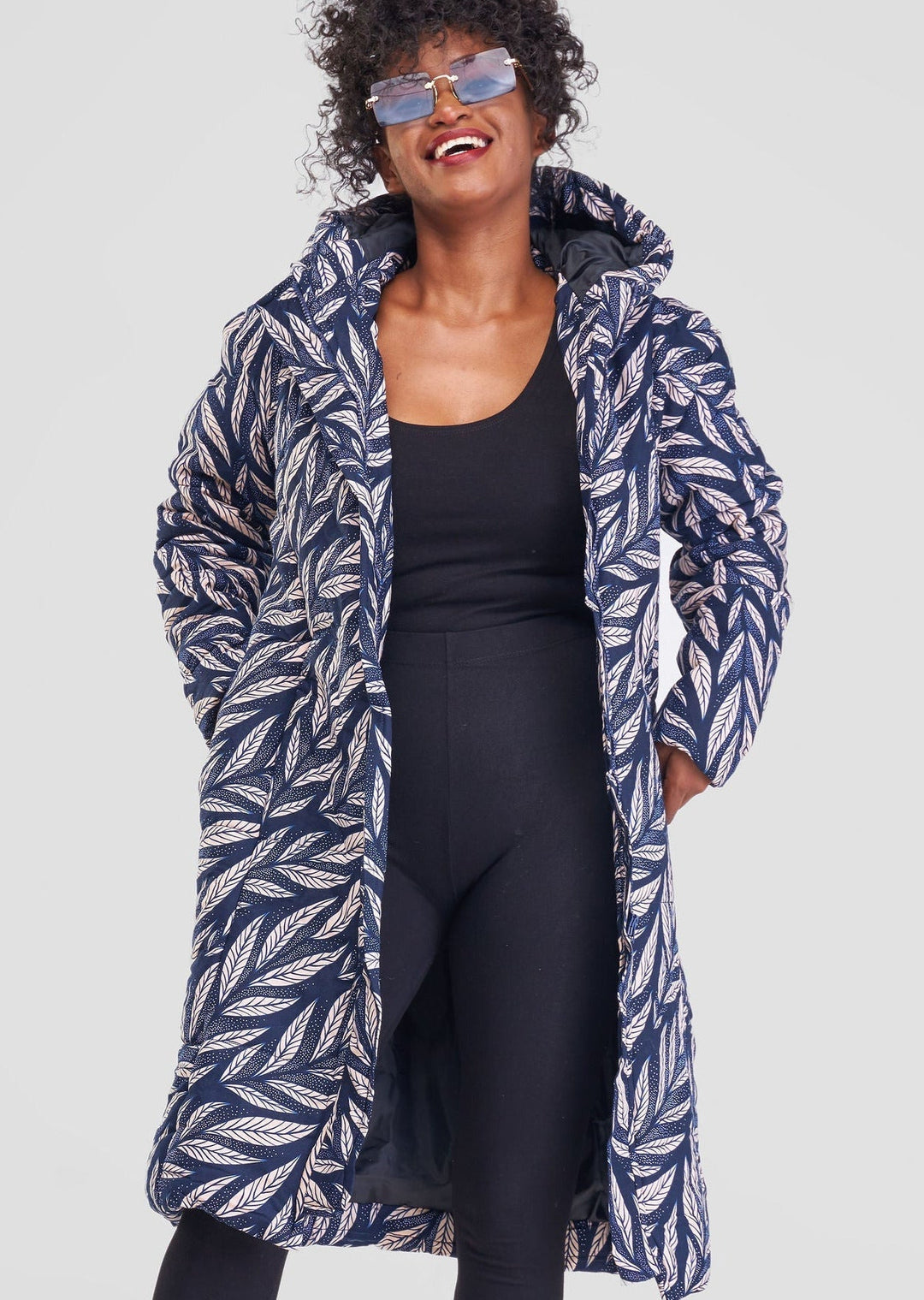 Wintermantel ‚Mwangaza‘ lang für 90 € - mikono.africa Jacken aus Kenia bunte Bomberjacke Partyjacke faire sozial nachhaltig designed in Kenia
